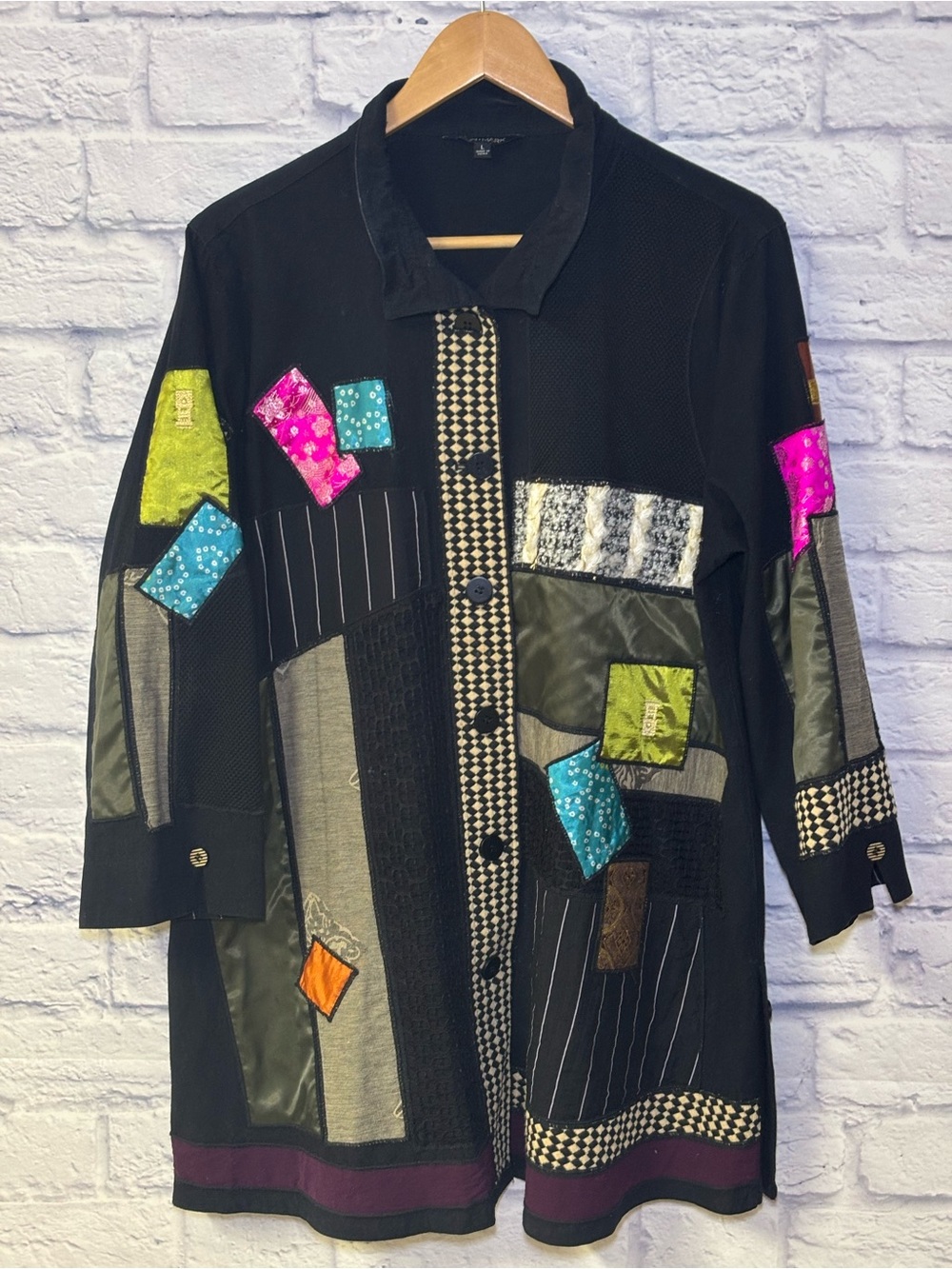John + Mark Top Women L Black Multicolor Mixed Media Patch Art to Wear Button Up